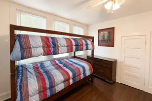 1012 W Adoue St, Alvin, TX 77511 - Photo 19