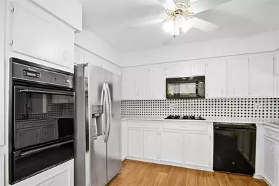 2005 S Savanna Court S, League City, TX 77573 - Photo 15