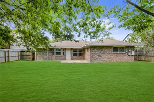 2005 S Savanna Ct S, League City, TX 77573 - Photo 5