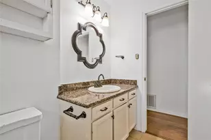 2005 S Savanna Ct S, League City, TX 77573 - Photo 21
