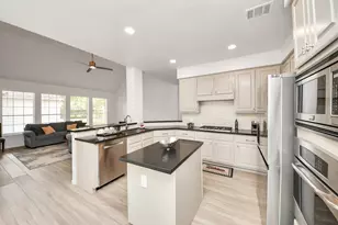 7130 Glenwood Dr, Sugar Land, TX 77479 - Photo 29