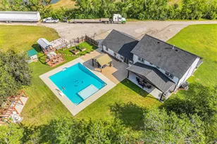 18502 Wells Ct, Pearland, TX 77584 - Photo 1