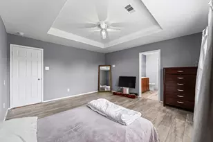 8703 Summerset Meadow Ct, Houston, TX 77075 - Photo 15