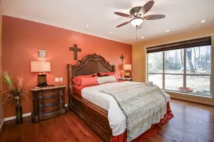 5619 Seclusion Dr, Houston, TX 77049 - Photo 13