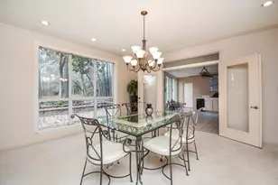 5619 Seclusion Dr, Houston, TX 77049 - Photo 11