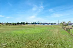 2398 Settler's Way Dr, Sealy, TX 77474 - Photo 39