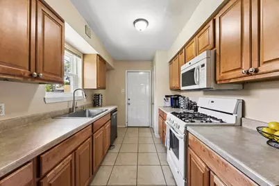 425 S Brownell Street, La Porte, TX 77571 - Photo 11