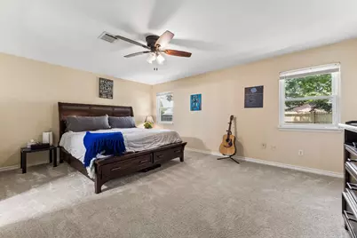 425 S Brownell Street, La Porte, TX 77571 - Photo 13