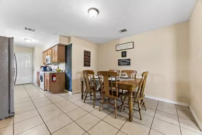 425 S Brownell Street, La Porte, TX 77571 - Photo 11