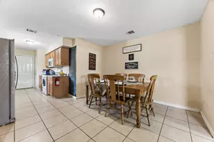 425 S Brownell St, La Porte, TX 77571 - Photo 11