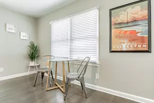 1102 45th St, Galveston, TX 77550 - Photo 17