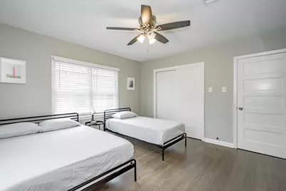 1102 45th Street, Galveston, TX 77550 - Photo 31