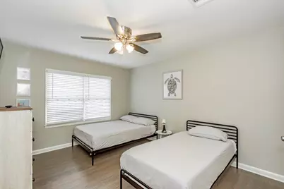 1102 45th Street, Galveston, TX 77550 - Photo 25