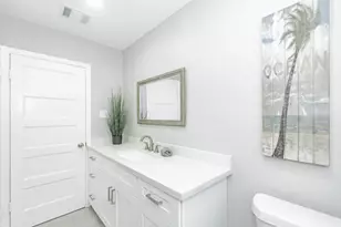 1102 45th St, Galveston, TX 77550 - Photo 29