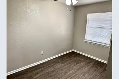 10206 Buena Park Drive, Houston, TX 77089 - Photo 11