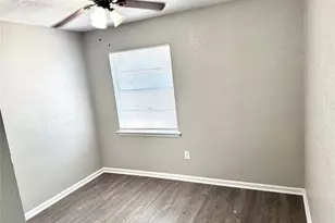 10206 Buena Park Dr, Houston, TX 77089 - Photo 13