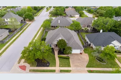 401 Sapphire Drive, College Station, TX 77845 - Photo 23