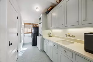 2653 E Seaside Dr, Galveston, TX 77550 - Photo 35