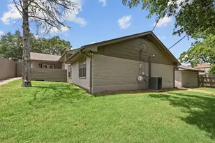2504 Broadmoor Dr, Bryan, TX 77802 - Photo 19
