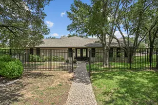 2504 Broadmoor Dr, Bryan, TX 77802 - Photo 1