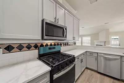 10902 Trail Ridge Drive, Houston, TX 77064 - Photo 17