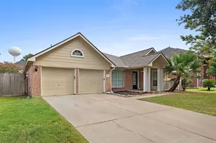 10902 Trail Ridge Dr, Houston, TX 77064 - Photo 39