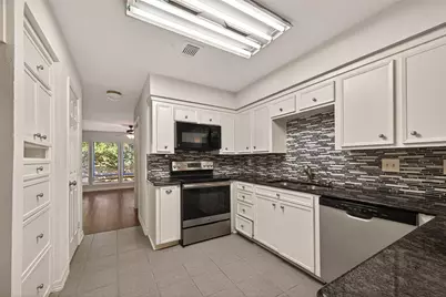 7655 S Braeswood Boulevard #47, Houston, TX 77071 - Photo 11