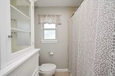 6555 Grovewood Lane, Houston, TX 77008 - Photo 17