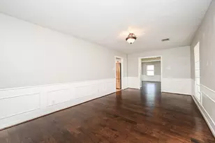 6555 Grovewood Ln, Houston, TX 77008 - Photo 5