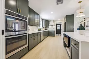 9419 Greenwillow Dr, Houston, TX 77096 - Photo 7