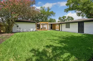 9419 Greenwillow Dr, Houston, TX 77096 - Photo 13