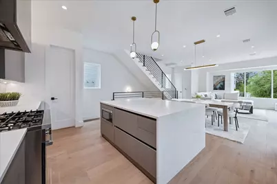 729 W 21st Street #A, Houston, TX 77008 - Photo 15