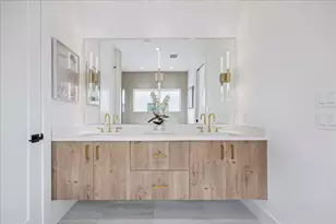 729 W 21st St, Houston, TX 77008 - Photo 29