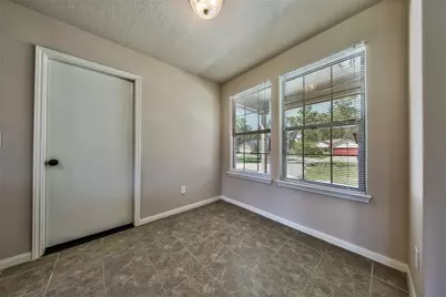 10595 Royal Andrews, Conroe, TX 77303 - Photo 9