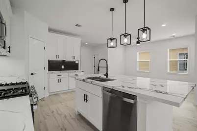 1078 Saint Clair Street #B, Houston, TX 77088 - Photo 13