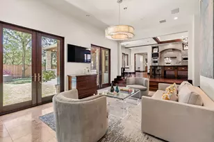 354 Piney Point Rd, Houston, TX 77024 - Photo 23