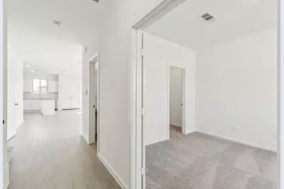 1026 S Oakhurst Drive, Dayton, TX 77535 - Photo 3