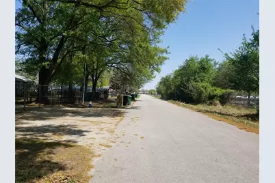 854 Junell Street, Houston, TX 77088 - Photo 9