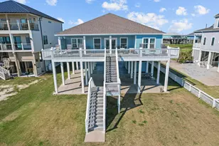 3026 Copacabana Dr, Crystal Beach, TX 77650 - Photo 3