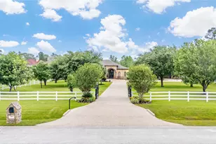 706 Saddle Creek Farms Dr, Crosby, TX 77532 - Photo 1
