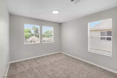 18481 Sunrise Oaks Court, Montgomery, TX 77316 - Photo 9