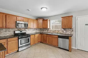 18481 Sunrise Oaks Ct, Montgomery, TX 77316 - Photo 7