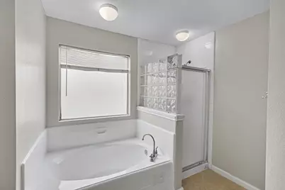 18481 Sunrise Oaks Court, Montgomery, TX 77316 - Photo 17