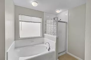 18481 Sunrise Oaks Ct, Montgomery, TX 77316 - Photo 17