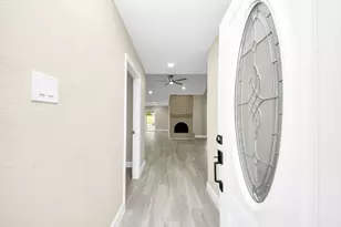 4703 Quail Hollow Dr, Baytown, TX 77521 - Photo 3