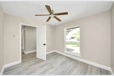 4703 Quail Hollow Drive, Baytown, TX 77521 - Photo 7