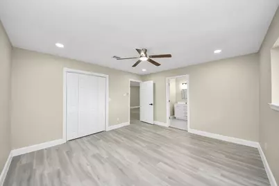 4703 Quail Hollow Drive, Baytown, TX 77521 - Photo 11