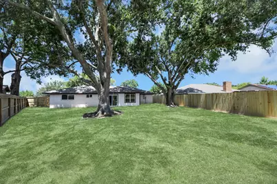 4703 Quail Hollow Drive, Baytown, TX 77521 - Photo 27