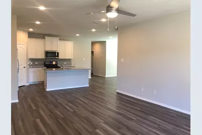 9224 Inland Leather Lane, Conroe, TX 77385 - Photo 3