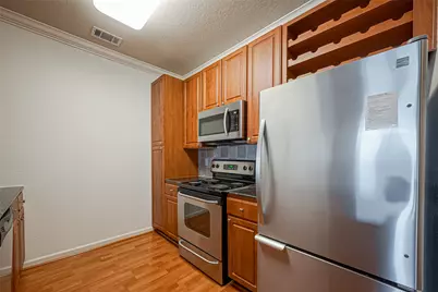 1711 Old Spanish Trail #303, Houston, TX 77054 - Photo 13